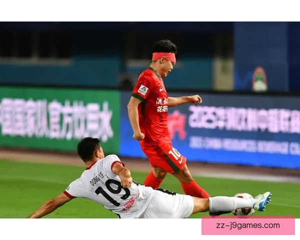 中国男足主场失利日本无缘18强赛引发球迷热议